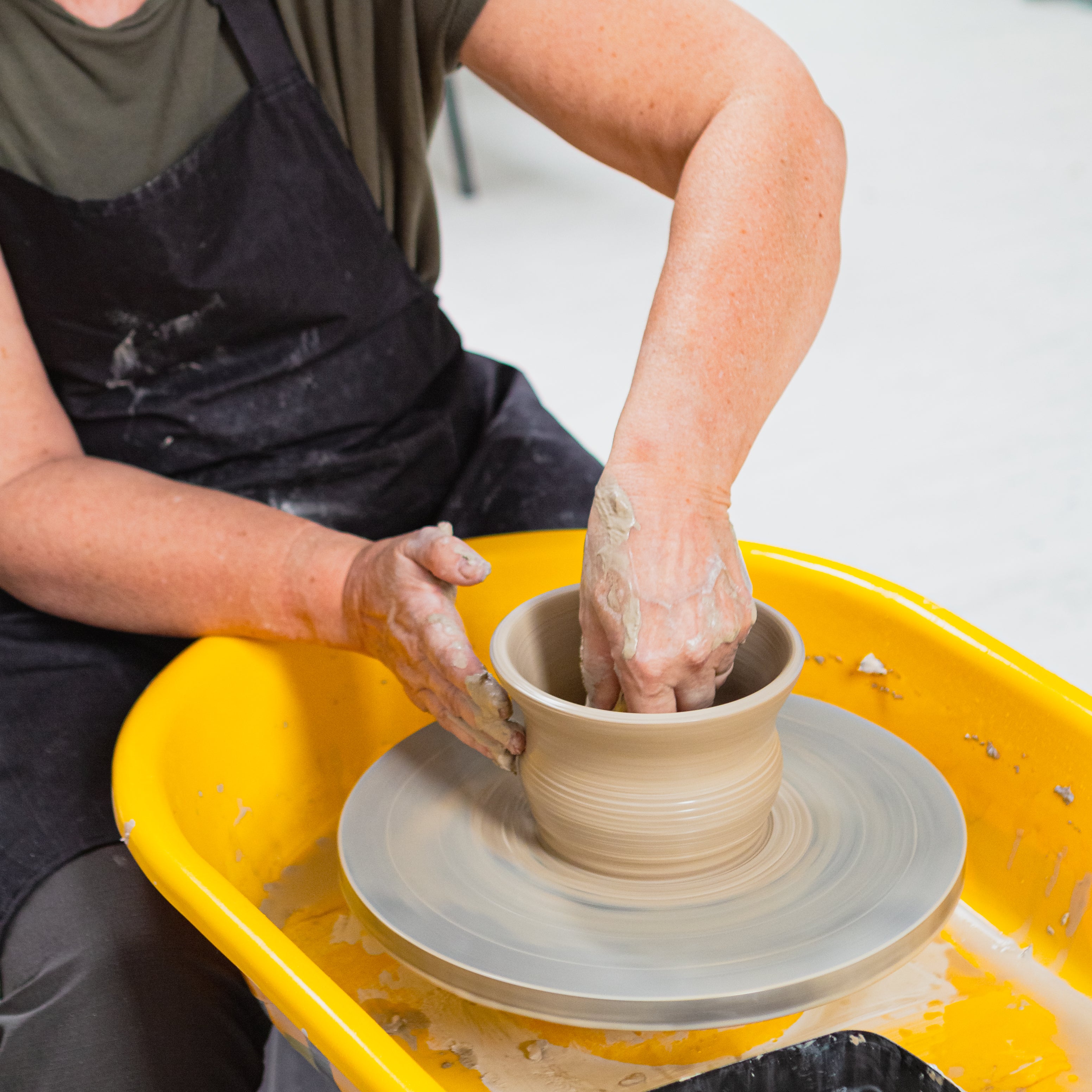 30 Minute Pot Throwing Voucher